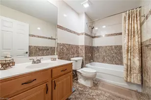 12505 McGregor Blvd, Fort Myers, FL 33919 - Photo 24