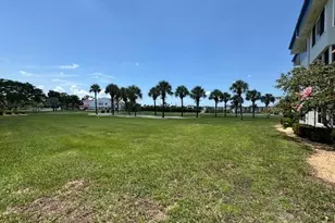 1828 Pine Valley Dr, Fort Myers, FL 33907 - Photo 20