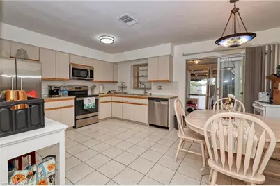 712 SE 8th St #A, Cape Coral, FL 33990 - Photo 12