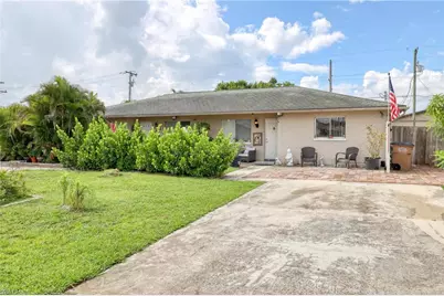 712 SE 8th St #A, Cape Coral, FL 33990 - Photo 4