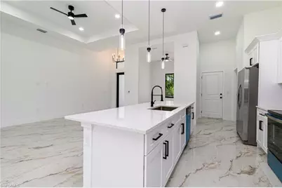 2814 39th St W, Lehigh Acres, FL 33971 - Photo 6