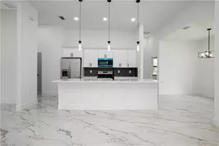 2814 39th St W, Lehigh Acres, FL 33971 - Photo 4