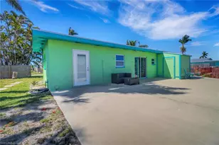 2567 Cay Cove, Matlacha, FL 33993 - Photo 4