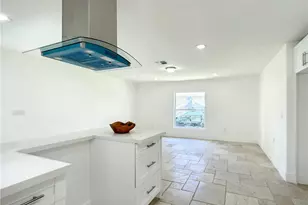 6049 Perthshire Ln, Fort Myers, FL 33908 - Photo 8