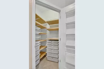 2073 Fairmont Ln, Naples, FL 34120 - Photo 14