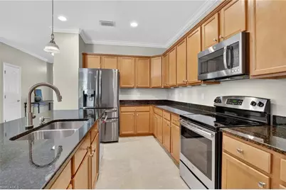 2073 Fairmont Ln, Naples, FL 34120 - Photo 12