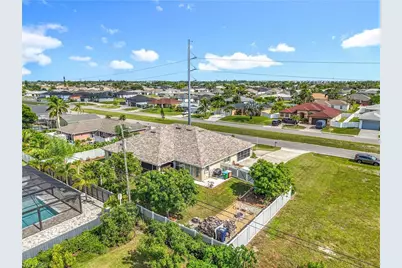 607 Tropicana Pkwy W, Cape Coral, FL 33993 - Photo 46