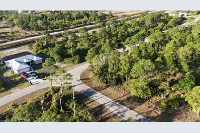 1251 Bermar St, Fort Myers, FL 33913 - Photo 6