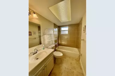 615 SE 14th Ter, Cape Coral, FL 33990 - Photo 10