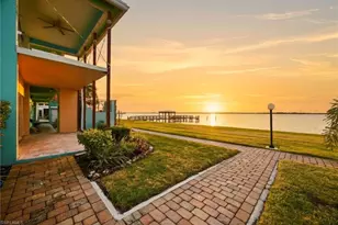 3225 E Riverside Dr, Fort Myers, FL 33916 - Photo 24