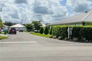 202 Village Circle, Labelle, FL 33935 - Photo 2