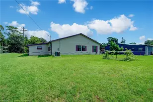 2405 Zoysia Ln, North Fort Myers, FL 33917 - Photo 34