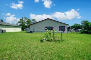 2405 Zoysia Ln, North Fort Myers, FL 33917 - Photo 36