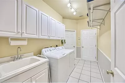 14063 Clear Water Ln, Fort Myers, FL 33907 - Photo 24