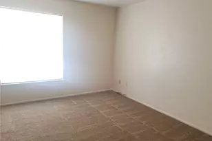 622 SE 13th Ct, Cape Coral, FL 33990 - Photo 4