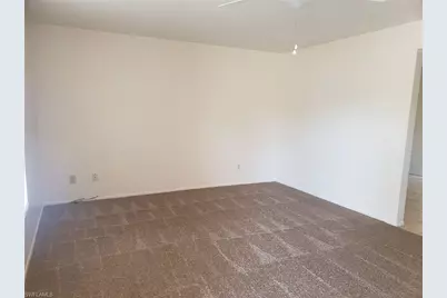 622 SE 13th Ct #2, Cape Coral, FL 33990 - Photo 2