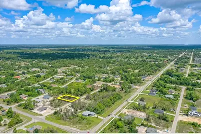 762 Crystal Ave S, Lehigh Acres, FL 33974 - Photo 6