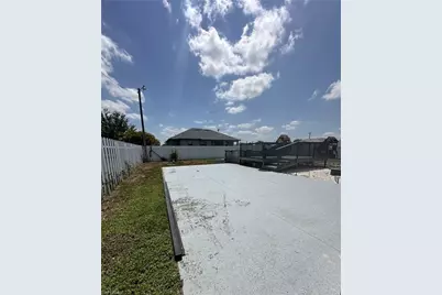 1217 NE 1st Pl, Cape Coral, FL 33909 - Photo 30