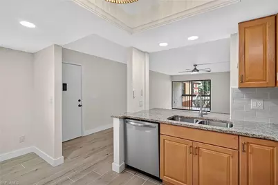 6136 Whiskey Creek Dr #518, Fort Myers, FL 33919 - Photo 8