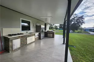 5028 S Obispo Cir, Labelle, FL 33935 - Photo 16
