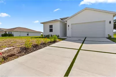 9047 Maywood Cir, Labelle, FL 33935 - Photo 4