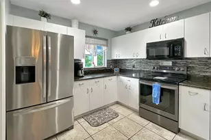 522 SE 4th St, Cape Coral, FL 33990 - Photo 14