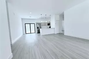 9027 E Castle Cir, Labelle, FL 33935 - Photo 8