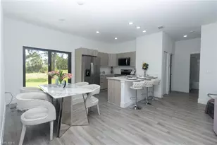 9027 E Castle Cir, Labelle, FL 33935 - Photo 4