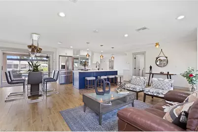 2232 SE 27th St, Cape Coral, FL 33904 - Photo 8