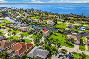 2232 SE 27th St, Cape Coral, FL 33904 - Photo 28