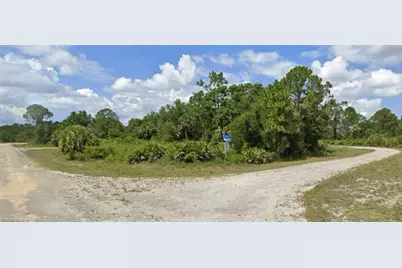 660 Whitmore Loop, Lehigh Acres, FL 33972 - Photo 2