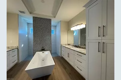 2303 SW 43rd Ter, Cape Coral, FL 33914 - Photo 8