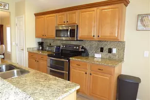 10053 Majestic Ave, Fort Myers, FL 33913 - Photo 4