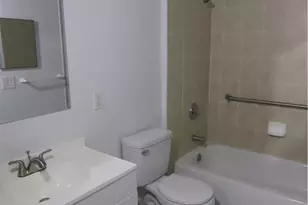 2912 SE Santa Barbara Pl, Cape Coral, FL 33904 - Photo 10