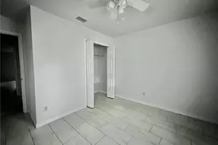 2912 SE Santa Barbara Pl, Cape Coral, FL 33904 - Photo 4