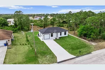 1262 Bowles Ave, Fort Myers, FL 33913 - Photo 10