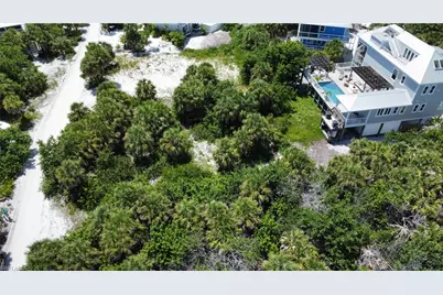 4490 Conch Shell Dr, Captiva, FL 33924 - Photo 4