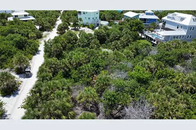 4490 Conch Shell Dr, Captiva, FL 33924 - Photo 10