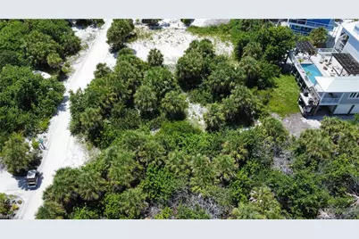 4490 Conch Shell Dr, Captiva, FL 33924 - Photo 1