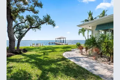 1209 Coconut Dr, Fort Myers, FL 33901 - Photo 16
