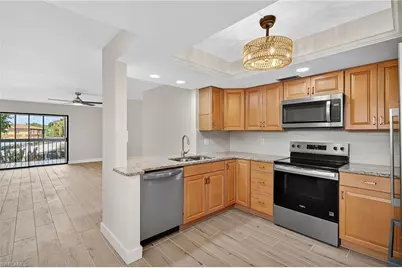 6136 Whiskey Creek Dr #518, Fort Myers, FL 33919 - Photo 4