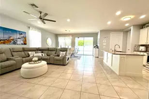 3193 Amadora Cir, Cape Coral, FL 33909 - Photo 4