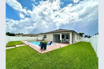 3193 Amadora Cir, Cape Coral, FL 33909 - Photo 18