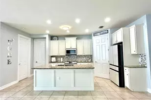 3193 Amadora Cir, Cape Coral, FL 33909 - Photo 6