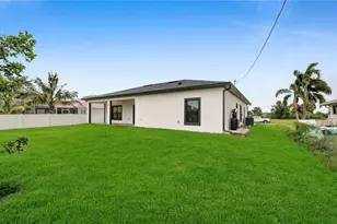 1630 NE 17th Terrace, Cape Coral, FL 33909 - Photo 28