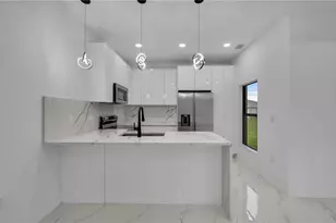 1630 NE 17th Terrace, Cape Coral, FL 33909 - Photo 6