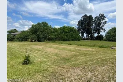 938 Meyerchick Dr, Moore Haven, FL 33471 - Photo 4