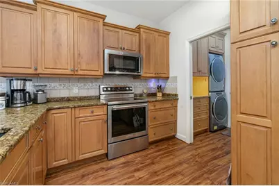6070 Waterway Bay Dr, Fort Myers, FL 33908 - Photo 10