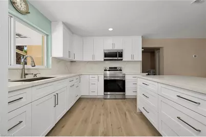 5885 Pine Tree Dr, Sanibel, FL 33957 - Photo 20