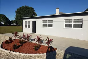 204 1st St, Fort Myers, FL 33907 - Photo 2